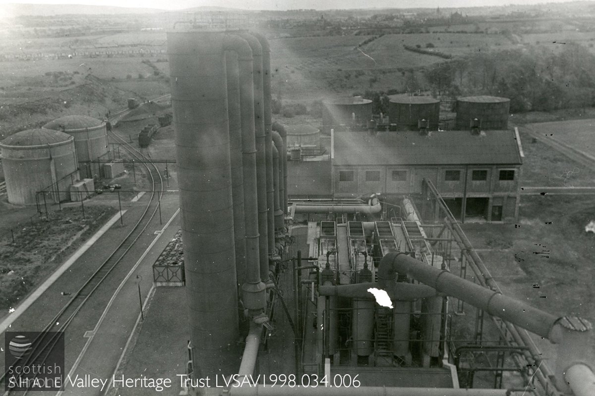 F19042-03.jpg