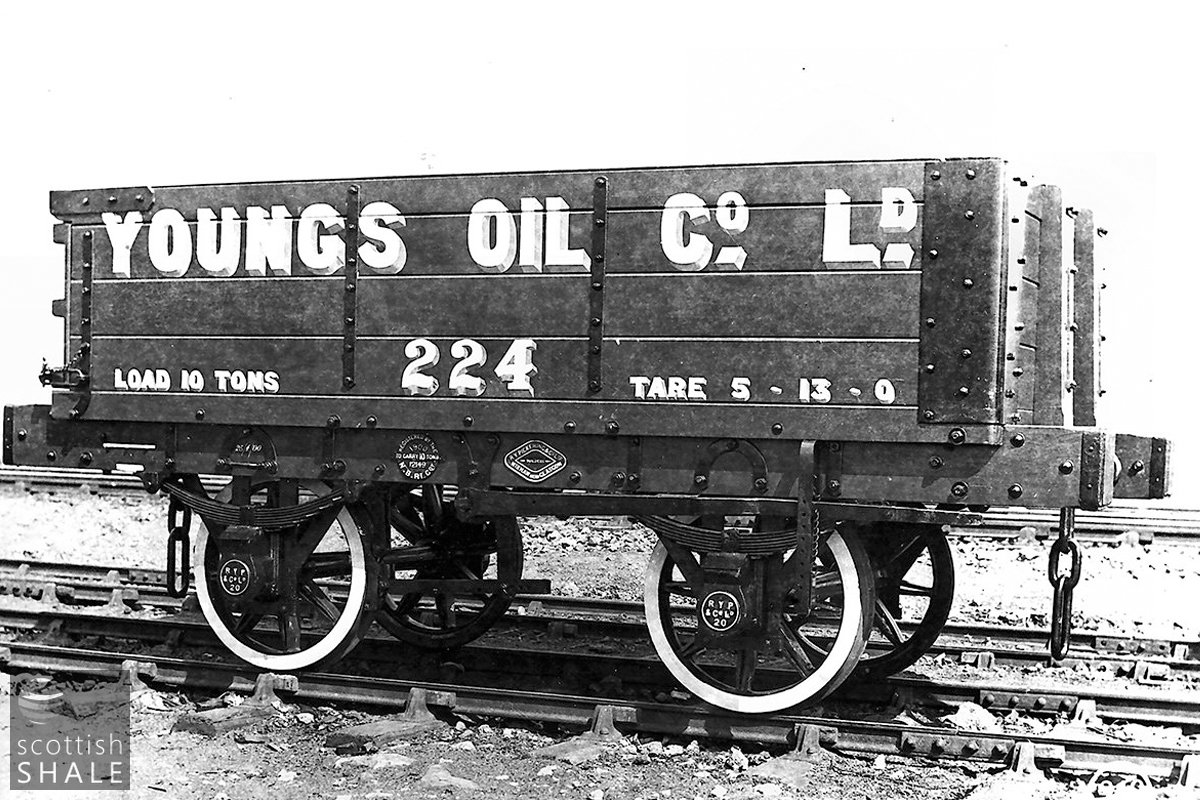 F19042-13.jpg
