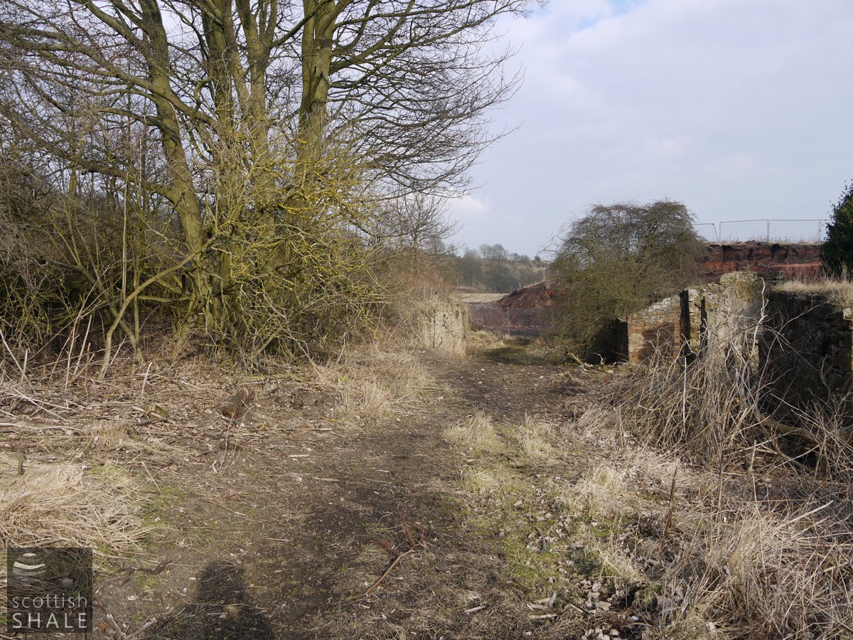 High Binn housing  56° 4'18.62N3°13'17.11W 006.jpg