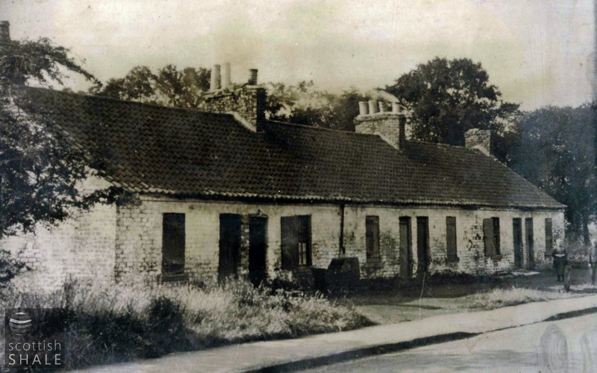 R11-00023.jpg