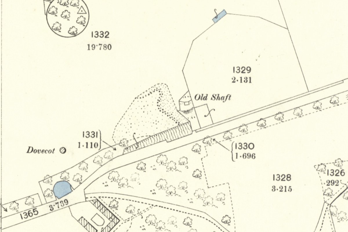 Torbanehill garden 1895.jpg