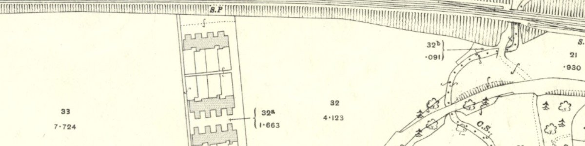 philpstoun rows mast.jpg